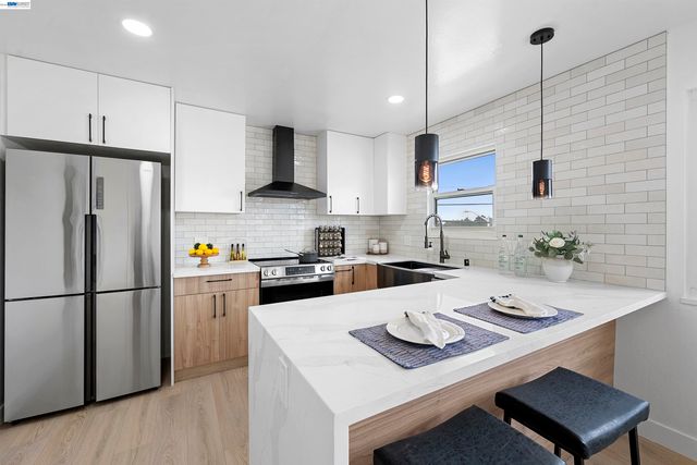 3681 Sunset Dr, San Bruno, CA 94066