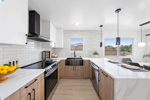3681 Sunset Dr, San Bruno, CA 94066
