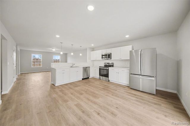 741 Lone Oak Way, Tecumseh, MI 49286