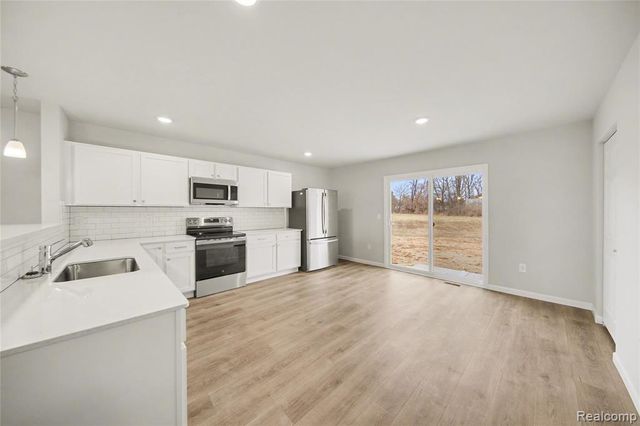 741 Lone Oak Way, Tecumseh, MI 49286