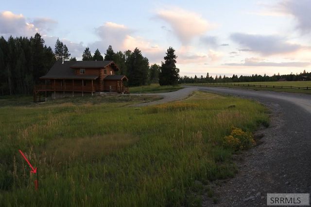 1650 Shadow Loop South, Island Park, ID 83429