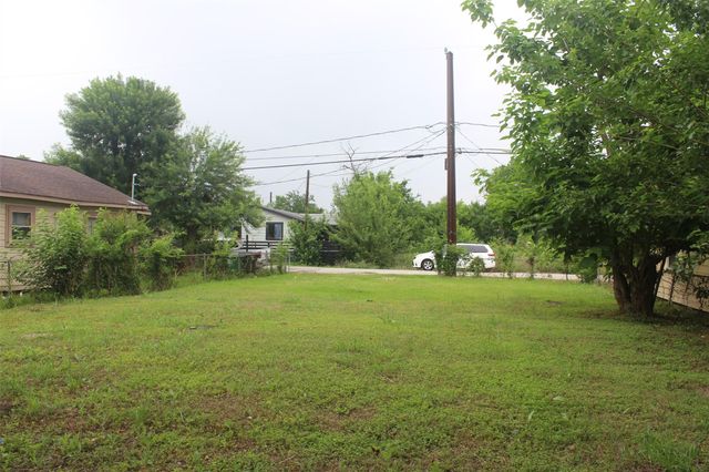 4914 Falls Street, Houston, TX 77026