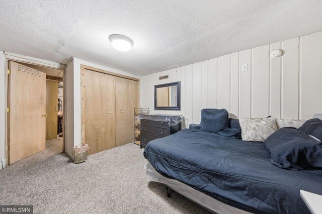 5940 Rhode Island Avenue N, Crystal, MN 55428