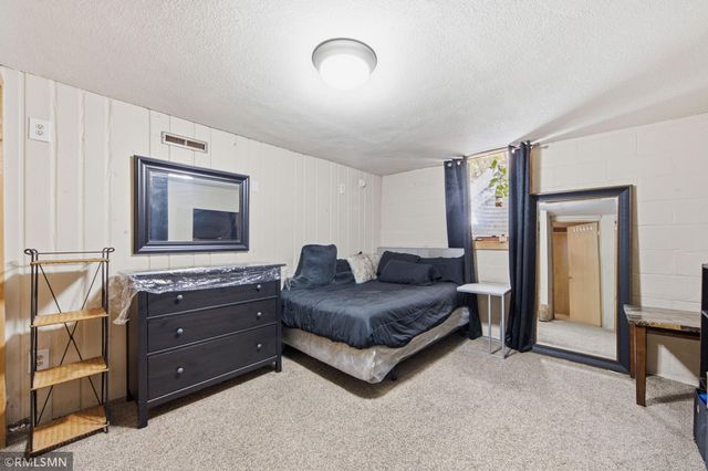 5940 Rhode Island Avenue N, Crystal, MN 55428