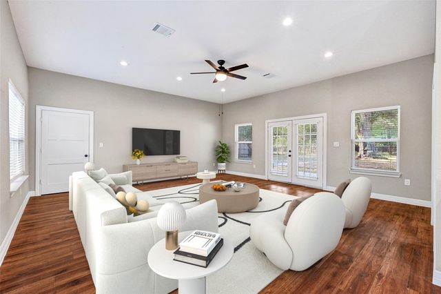 7045 Cayton Street, Houston, TX 77061