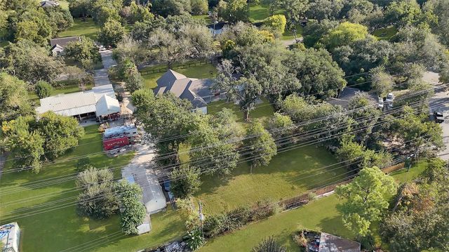 7045 Cayton Street, Houston, TX 77061