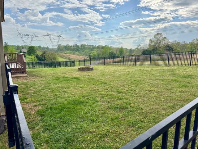 301 Ivy Bend Cir, Clarksville, TN 37043