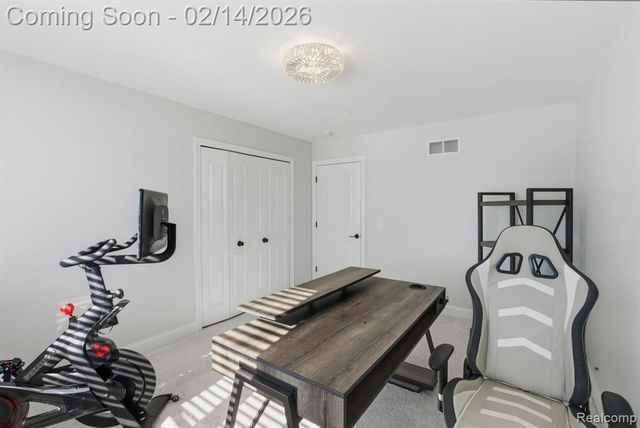 8844 Ridge Drive, Washington, MI 48095