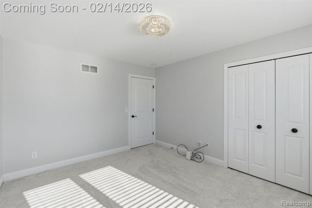 8844 Ridge Drive, Washington, MI 48095