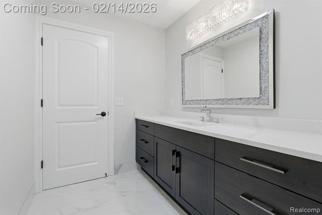 8844 Ridge Drive, Washington, MI 48095