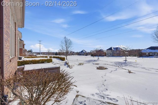 8844 Ridge Drive, Washington, MI 48095