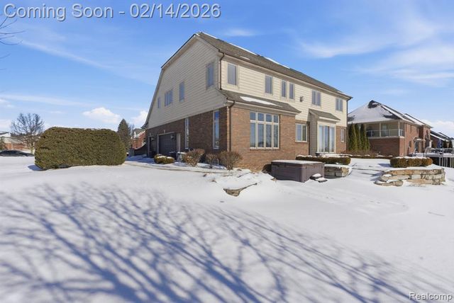 8844 Ridge Drive, Washington, MI 48095