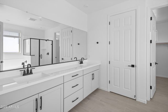 13415 W EAGLE FEATHER Road, Peoria, AZ 85383