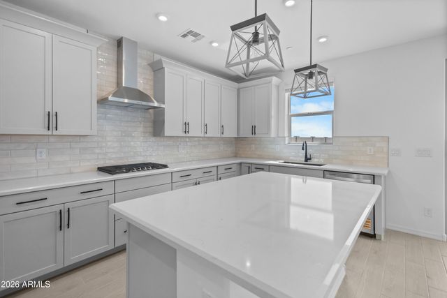 13415 W EAGLE FEATHER Road, Peoria, AZ 85383