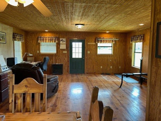 284 County Road 2388, Pickton, TX 75471