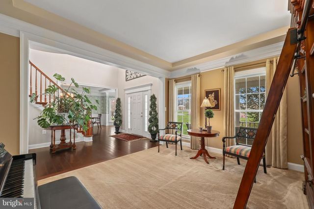 37619 WRIGHT FARM DR, Purcellville, VA 20132