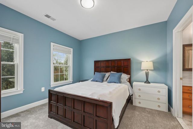 37619 WRIGHT FARM DR, Purcellville, VA 20132