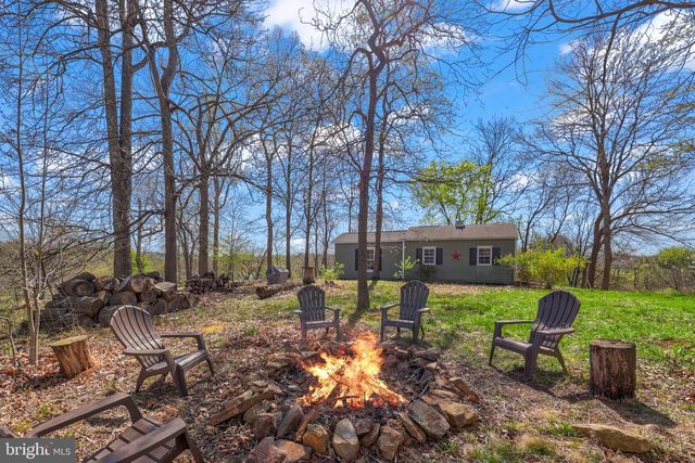 37619 WRIGHT FARM DR, Purcellville, VA 20132
