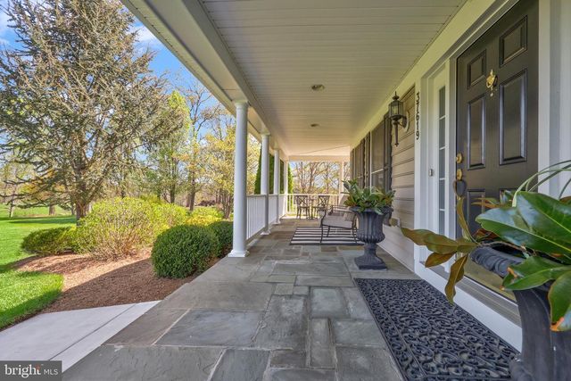 37619 WRIGHT FARM DR, Purcellville, VA 20132