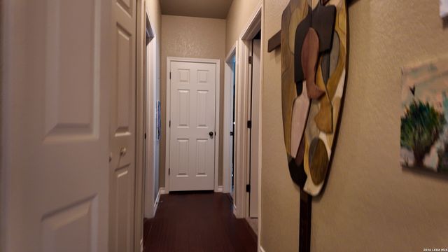 14407 BARN CT, Elmendorf, TX 78112