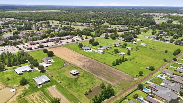 6450 Hwy 44, Gonzales, LA 70737