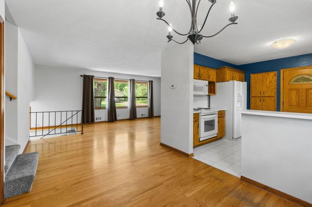 1870 7th Street NW, New Brighton, MN 55112