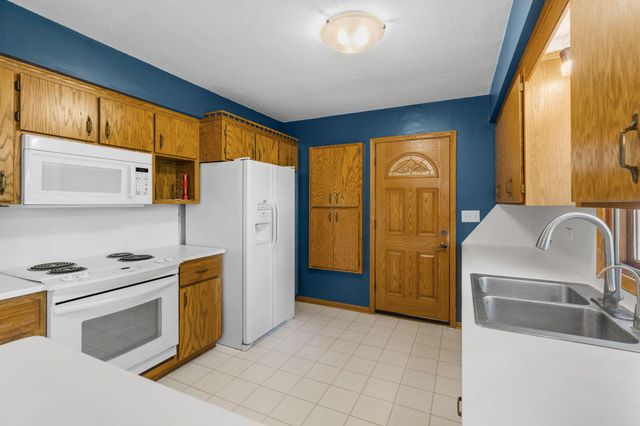 1870 7th Street NW, New Brighton, MN 55112