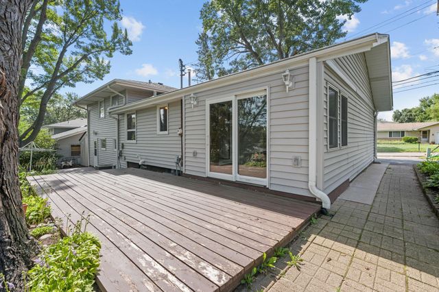 1870 7th Street NW, New Brighton, MN 55112