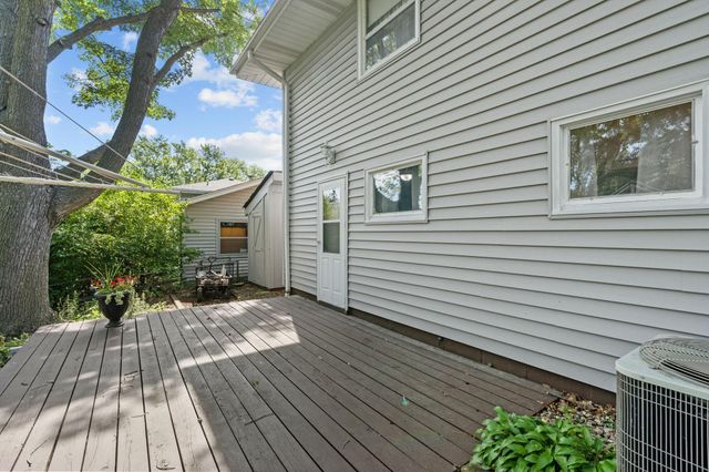 1870 7th Street NW, New Brighton, MN 55112