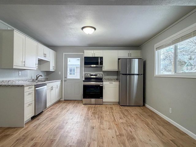 1241 S 11TH AVENUE, Wausau, WI 54401