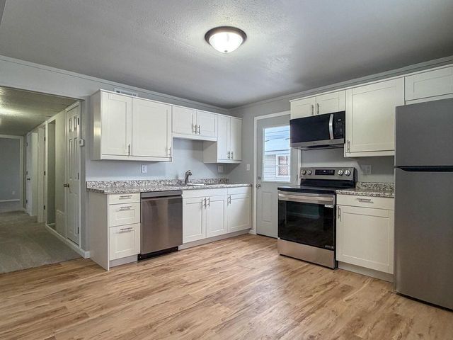 1241 S 11TH AVENUE, Wausau, WI 54401