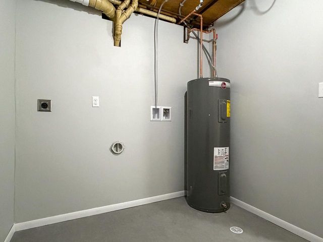 1241 S 11TH AVENUE, Wausau, WI 54401