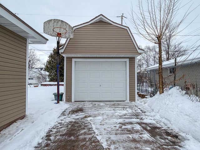 1241 S 11TH AVENUE, Wausau, WI 54401