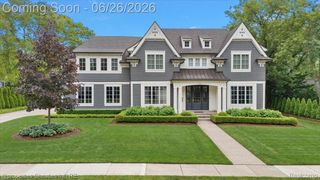 1186 Westwood Drive, Birmingham, MI 48009