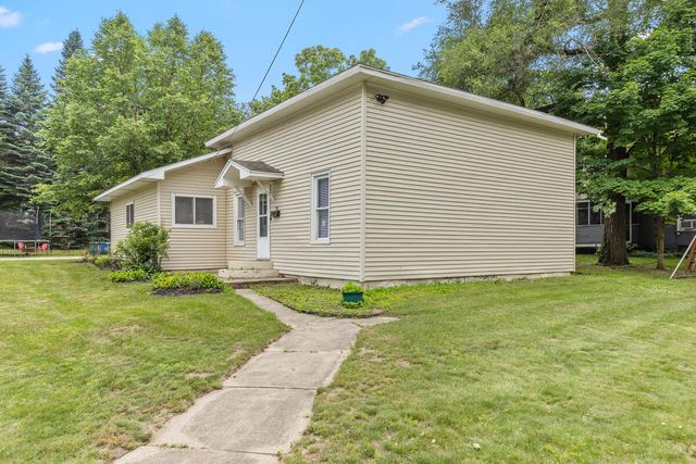 501 W Grove, Greenville, MI 48838