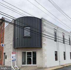 19 N RAILROAD AVE, Mechanicsburg, PA 17050