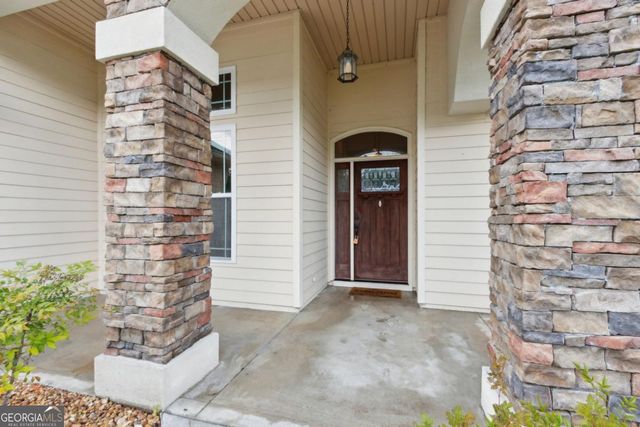 234 Waters Edge Drive, Kingsland, GA 31548