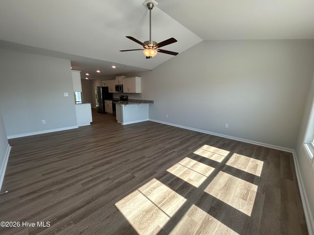 502 Cove Drive, Newport, NC 28570