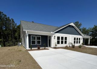 502 Cove Drive, Newport, NC 28570