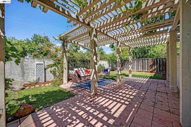 239 Balboa Dr, Milpitas, CA 95035