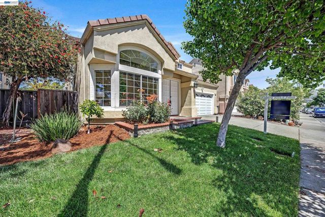 239 Balboa Dr, Milpitas, CA 95035