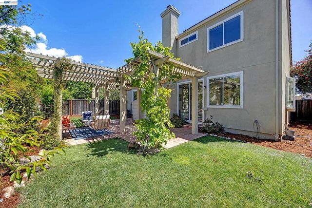 239 Balboa Dr, Milpitas, CA 95035