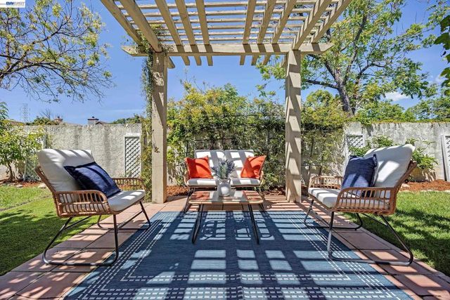 239 Balboa Dr, Milpitas, CA 95035