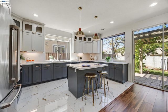 239 Balboa Dr, Milpitas, CA 95035