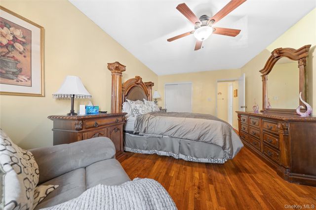 151-25 88th Street 4F, Howard Beach, NY 11414