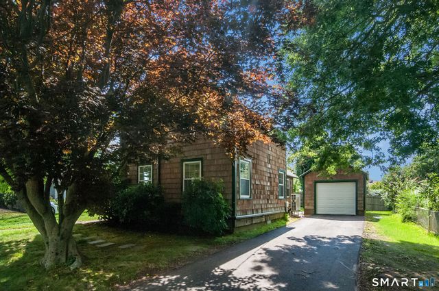 44 Pent Road, Madison, CT 06443