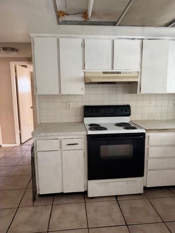 8811 GOSHEN LANE, Port Richey, FL 34668
