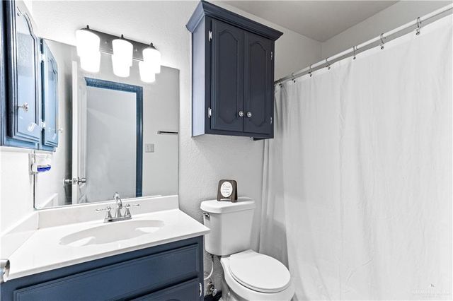 871 S Quail Hollow Drive, Weslaco, TX 78596