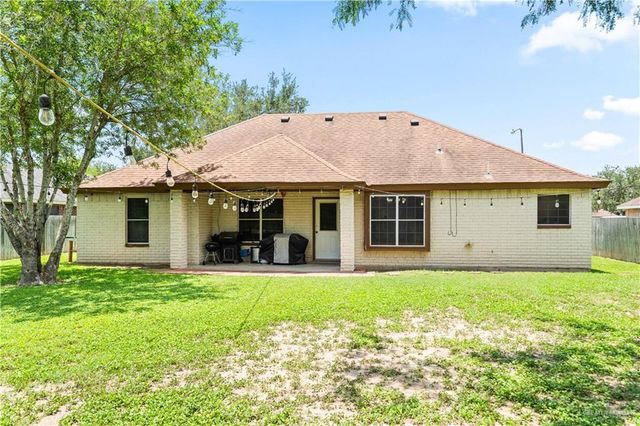 871 S Quail Hollow Drive, Weslaco, TX 78596