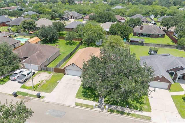 871 S Quail Hollow Drive, Weslaco, TX 78596